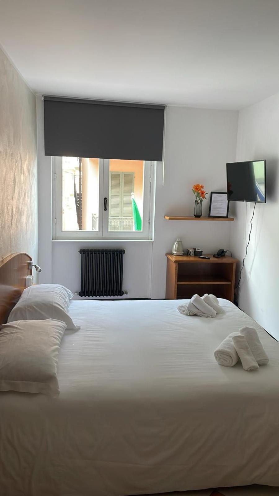 Hotel Montecodeno Varenna Bagian luar foto