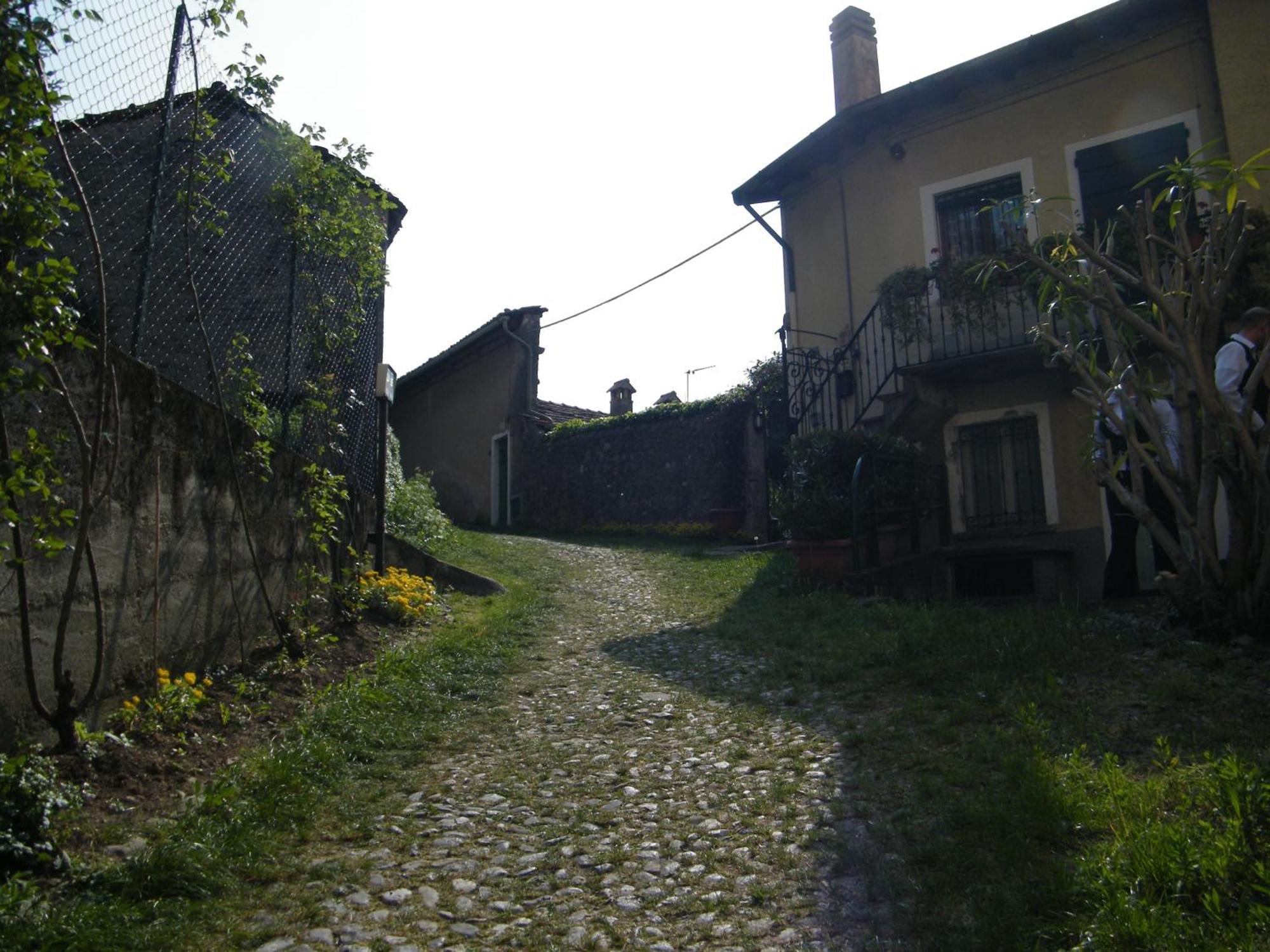 Hotel Montecodeno Varenna Ruang foto