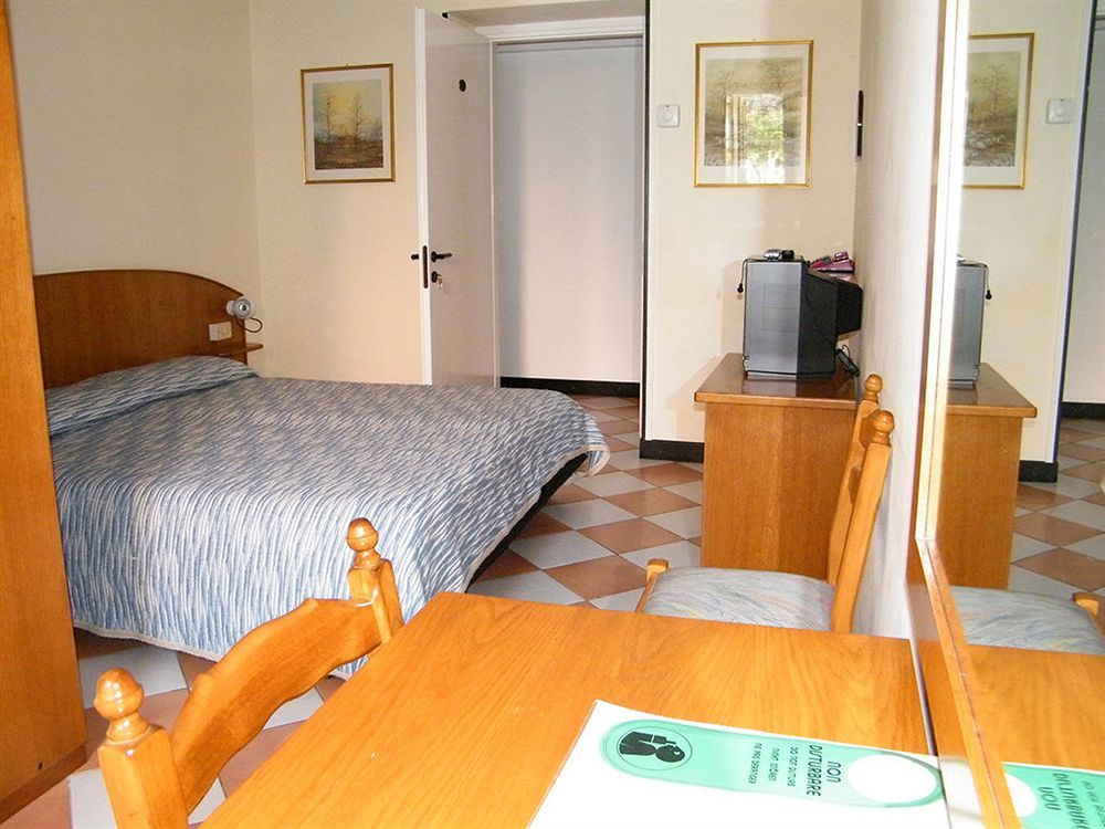 Hotel Montecodeno Varenna Bagian luar foto